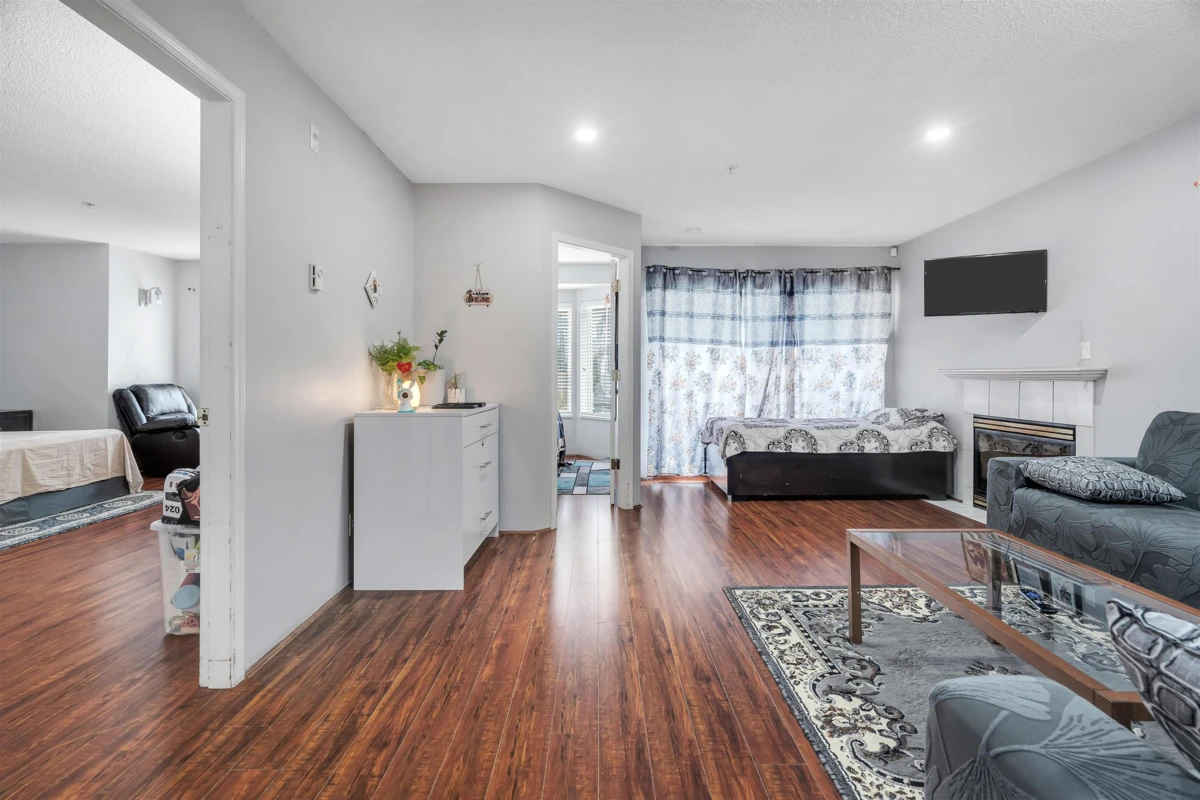 Dining Area Photo of 302 12130 80 Avenue, Surrey, BC