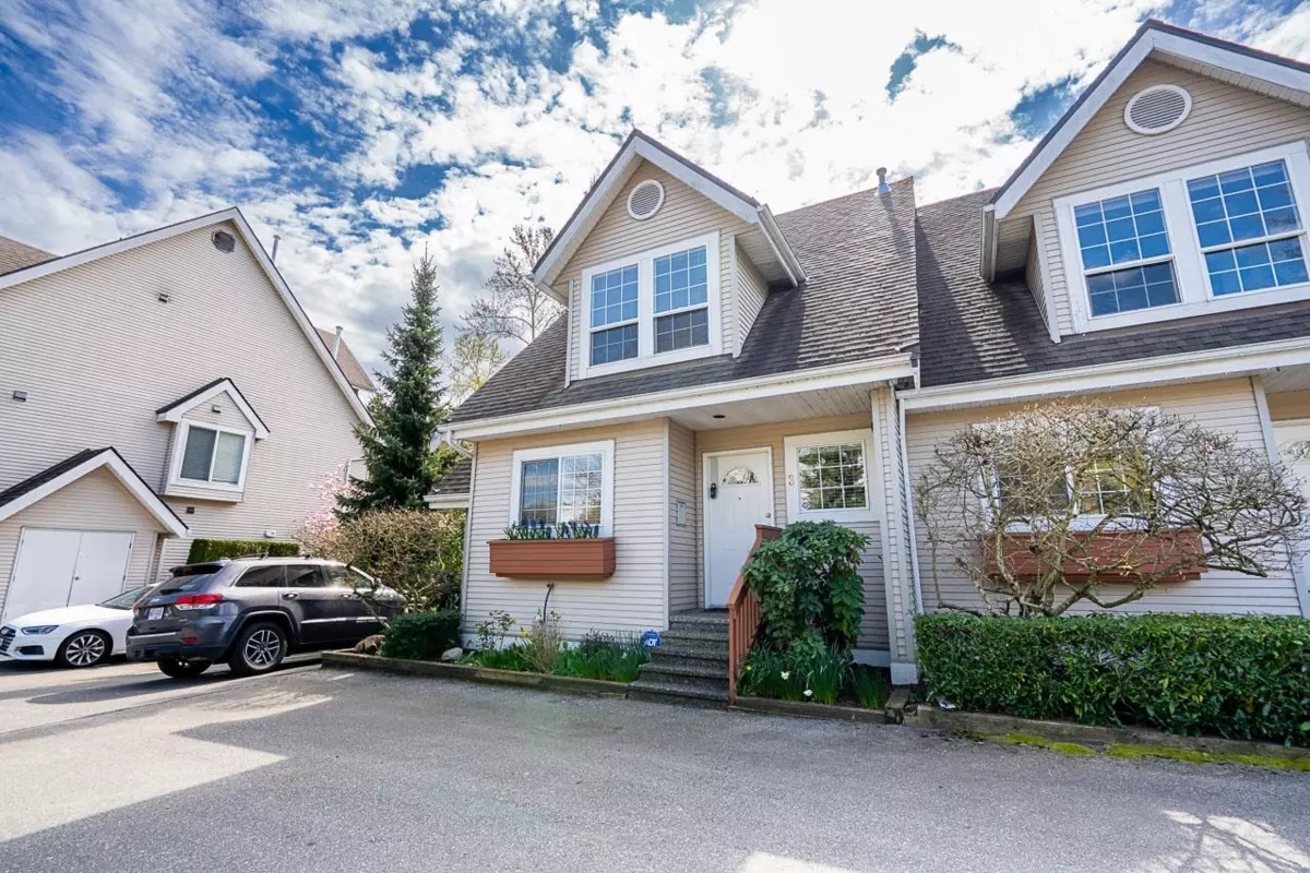 Family Room Photo of 3 19948 Willoughby Way, Langley, BC