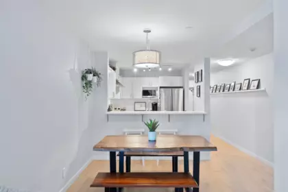 Kitchen Photo of 304 137 W 17th Street, North Vancouver, BC
