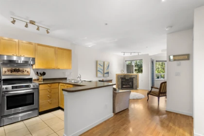 210 7383 Griffiths Drive, Burnaby, BC, Burnaby — Apartment/Condo for sale