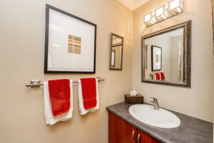 Basement Recreation Room Photo of 25 Ravine Drive, Port Moody, BC