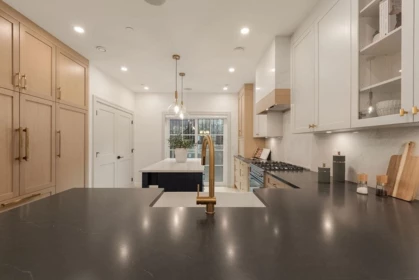 Breakfast Nook Photo of 2540 Grant Street, Vancouver, BC