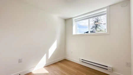 Swimming Pool Photo of 4265 Macdonald Avenue, Burnaby, BC