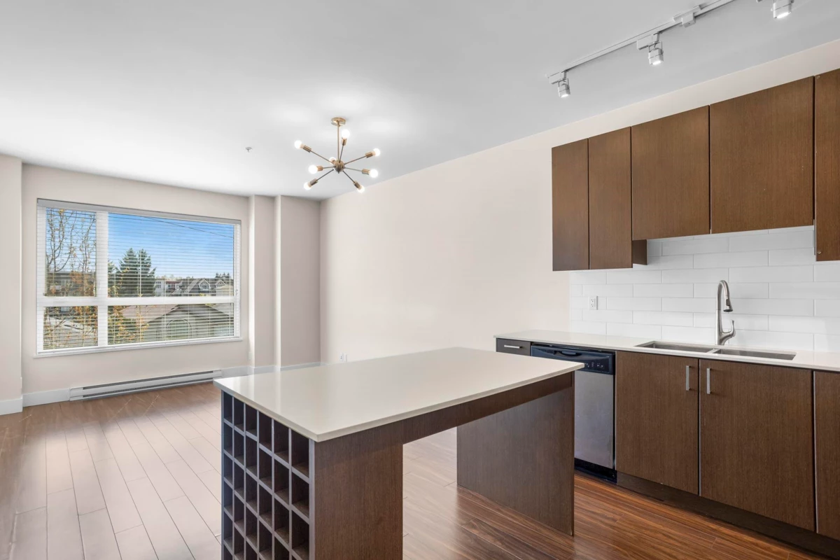 Family Room Photo of 307 2351 Kelly Avenue, Port Coquitlam, BC