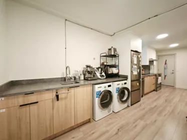 Guest Bathroom Photo of 790 W 68th Avenue, Vancouver, BC