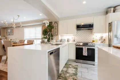 Kitchen Photo of 11 6747 203 Street, Langley, BC