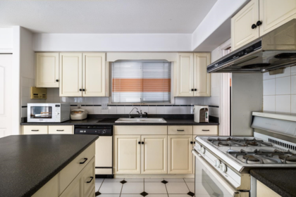 Pantry Photo of 108 W 46th Avenue, Vancouver, BC