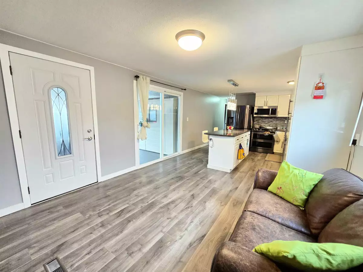 Family Room Photo of 56 8220 King George Boulevard, Surrey, BC