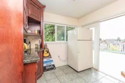 341 W 24th Street, North Vancouver, BC, North Vancouver — Single Family Residence for sale