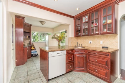 Kitchen Island Photo of 341 W 24th Street, North Vancouver, BC