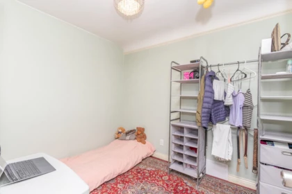 Primary Bedroom Photo of 341 W 24th Street, North Vancouver, BC