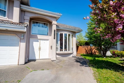 13107 74 Avenue, Surrey, BC, Surrey — Single Family Residence for sale