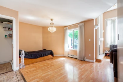 Primary Bedroom Photo of 13107 74 Avenue, Surrey, BC