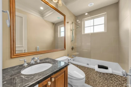 Laundry Room Photo of 6963 Fremlin Street, Vancouver, BC