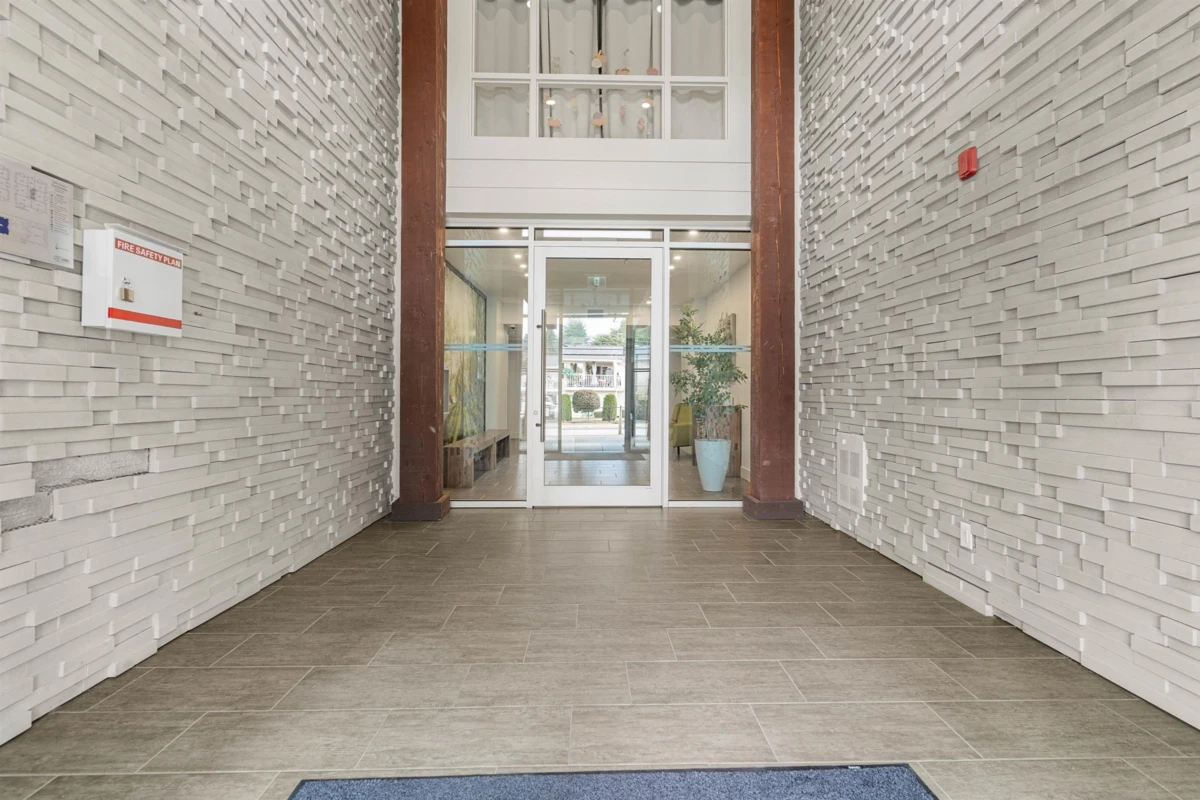 Living Room Photo of 103 2565 Ware Street, Abbotsford, BC