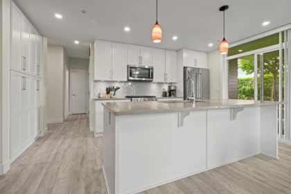 Kitchen Island Photo of 103 2565 Ware Street, Abbotsford, BC