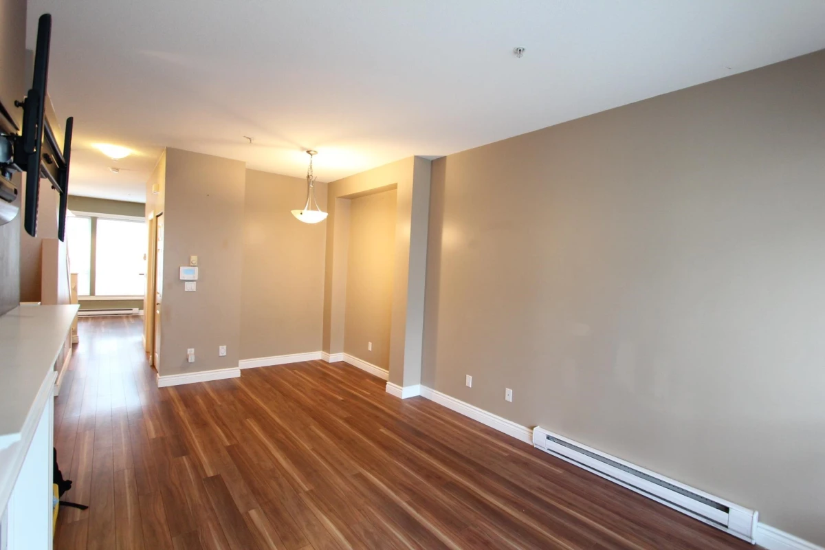 Family Room Photo of 33 160 Pembina Street, New Westminster, BC