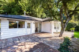 4110 Burkeridge Place, West Vancouver, BC