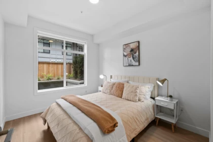 Primary Bedroom Photo of 415 33820 South Fraser Way, Abbotsford, BC