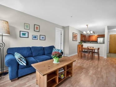 Breakfast Nook Photo of 304 675 Park Crescent, New Westminster, BC