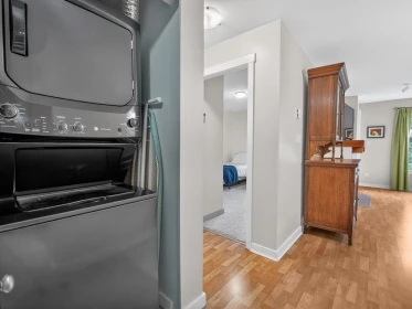 Powder Room Photo of 304 675 Park Crescent, New Westminster, BC