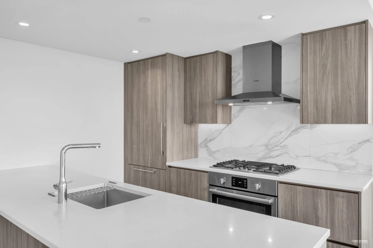 Dining Area Photo of 4008 9887 Whalley Boulevard, Surrey, BC
