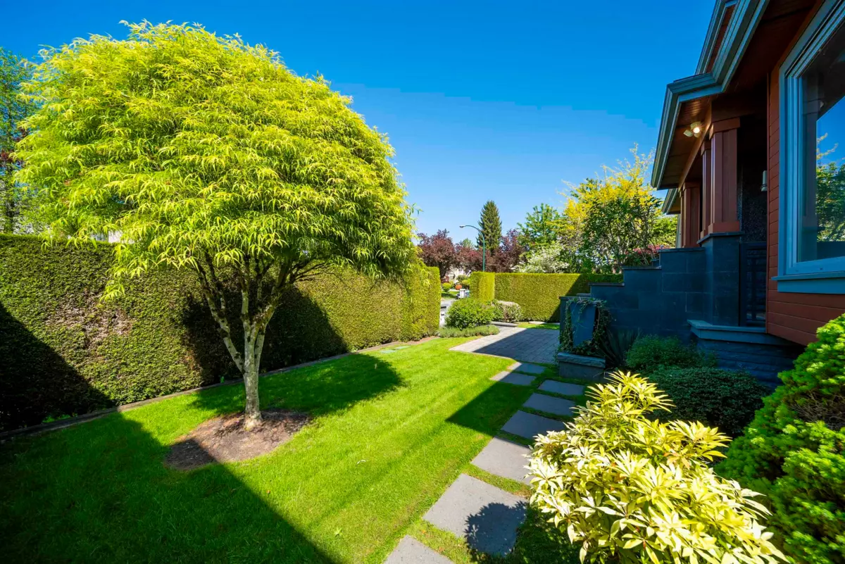 Living Room Photo of 2664 W 22 Avenue, Vancouver, BC