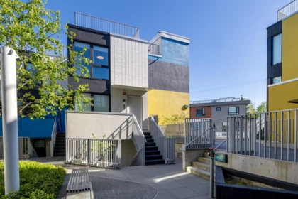 Garden / Landscaping Photo of 216 322 E 15th Avenue, Vancouver, BC