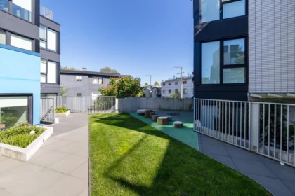 Hot Tub / Spa Photo of 216 322 E 15th Avenue, Vancouver, BC