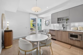 216 322 E 15th Avenue, Vancouver, BC