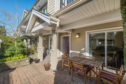 Garden / Landscaping Photo of 1127 St. Andrews Avenue, North Vancouver, BC