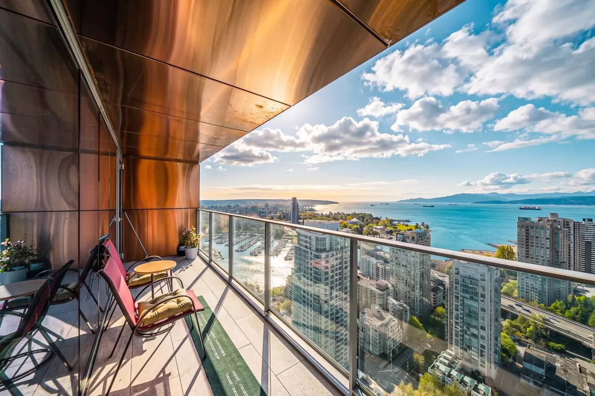 Family Room Photo of 4105 1480 Howe Street, Vancouver, BC