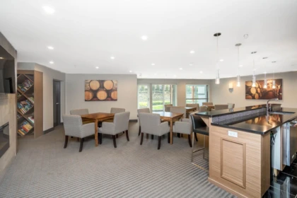 Community Amenities Photo (Clubhouse) of 505 14855 Thrift Avenue, White Rock, BC
