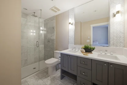 Powder Room Photo of 505 14855 Thrift Avenue, White Rock, BC