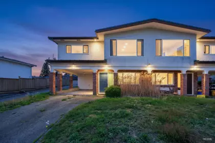 4251 Barker Avenue, Burnaby, BC, Burnaby — Quadruplex for sale