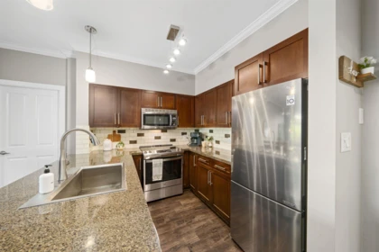 Walk-In Closet Photo of 116 2353 Marpole Avenue, Port Coquitlam, BC
