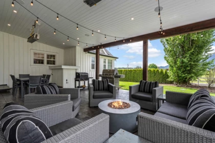 Outdoor Deck Photo of 42383 Sinclair Road, Sardis - Greendale, BC