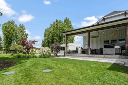 Outdoor Patio Photo of 42383 Sinclair Road, Sardis - Greendale, BC