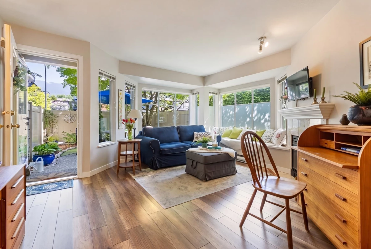 Living Room Photo of 101 131 W 20th Street, North Vancouver, BC
