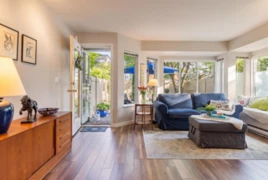 101 131 W 20th Street, North Vancouver, BC