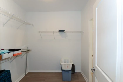 Mudroom Photo of 307 1551 Foster Street, White Rock, BC
