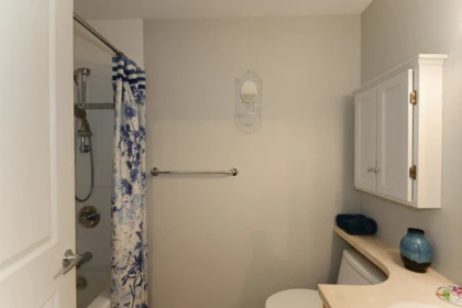 Powder Room Photo of 307 1551 Foster Street, White Rock, BC