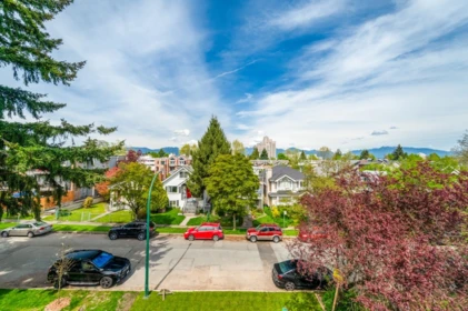 Outdoor Patio Photo of 1 950 W 17th Avenue, Vancouver, BC