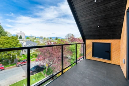 Staircase Photo of 1 950 W 17th Avenue, Vancouver, BC
