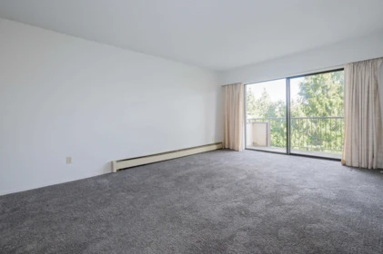 Breakfast Nook Photo of 208 32885 George Ferguson Way, Abbotsford, BC