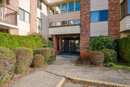 208 32885 George Ferguson Way, Abbotsford, BC, Abbotsford — Apartment/Condo for sale