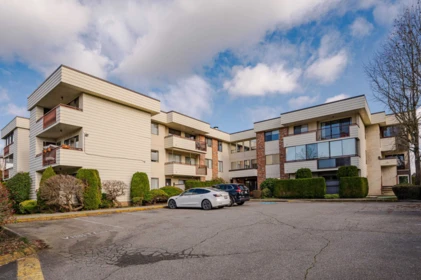 208 32885 George Ferguson Way, Abbotsford, BC, Abbotsford — Apartment/Condo for sale