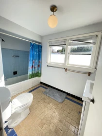 Primary Bathroom Photo of 4679 Puget Drive, Vancouver, BC
