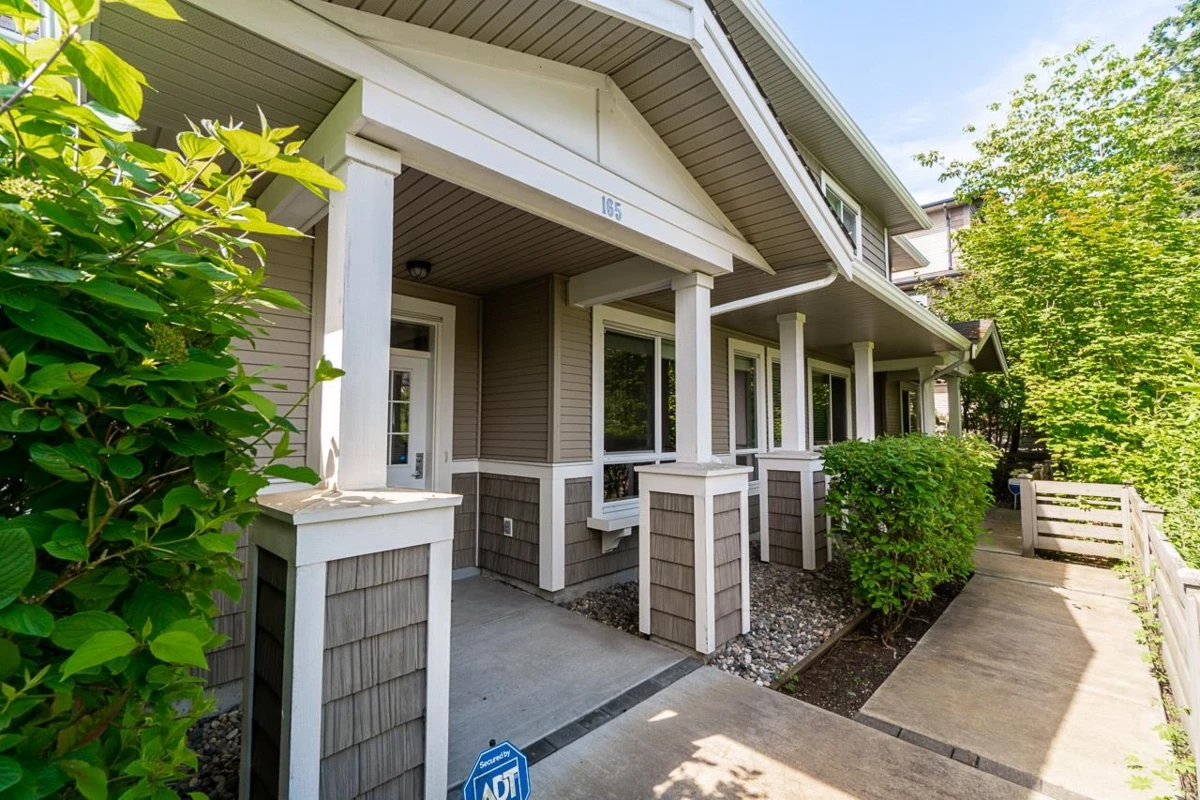 Family Room Photo of 165 2729 158th Street Street, Surrey, BC