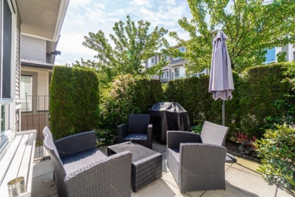 Garden / Landscaping Photo of 165 2729 158th Street Street, Surrey, BC